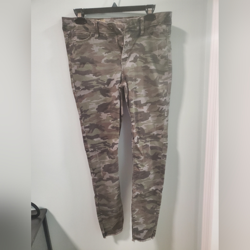 Size 9 camo jeans